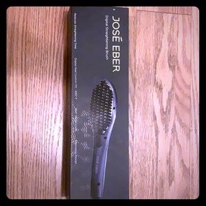 José Eber digital straightening brush